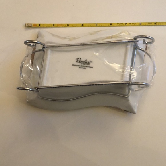 Serving Dish with cover on a stand - Picture 5 of 10